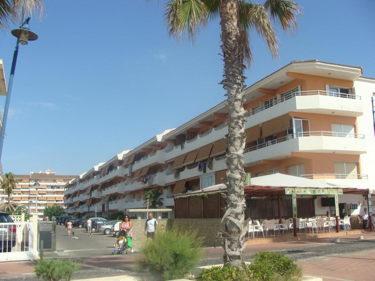 Alpen1 Voramar Apartman Peñíscola Szoba fotó